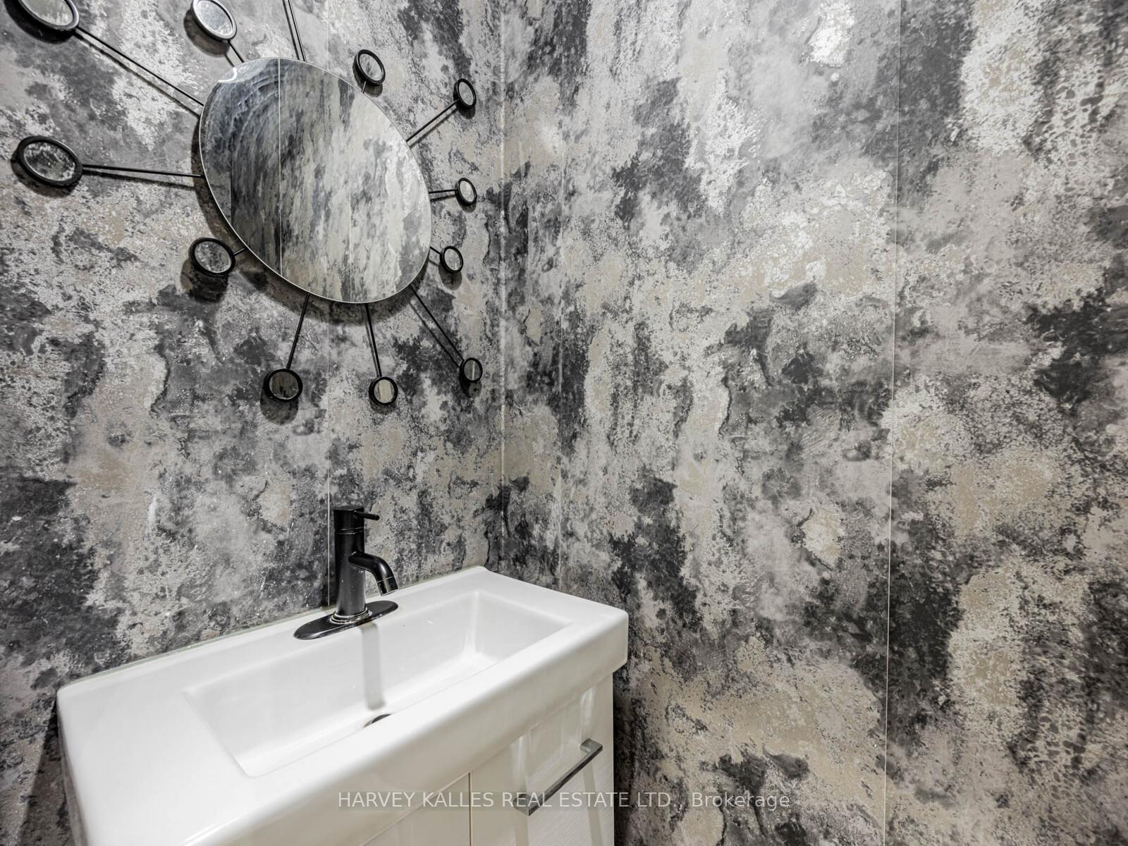 2351 Kennedy Road 126, Toronto Unit: 126