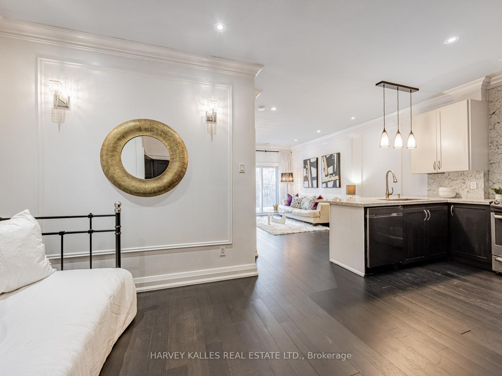 2351 Kennedy Road 126, Toronto Unit: 126
