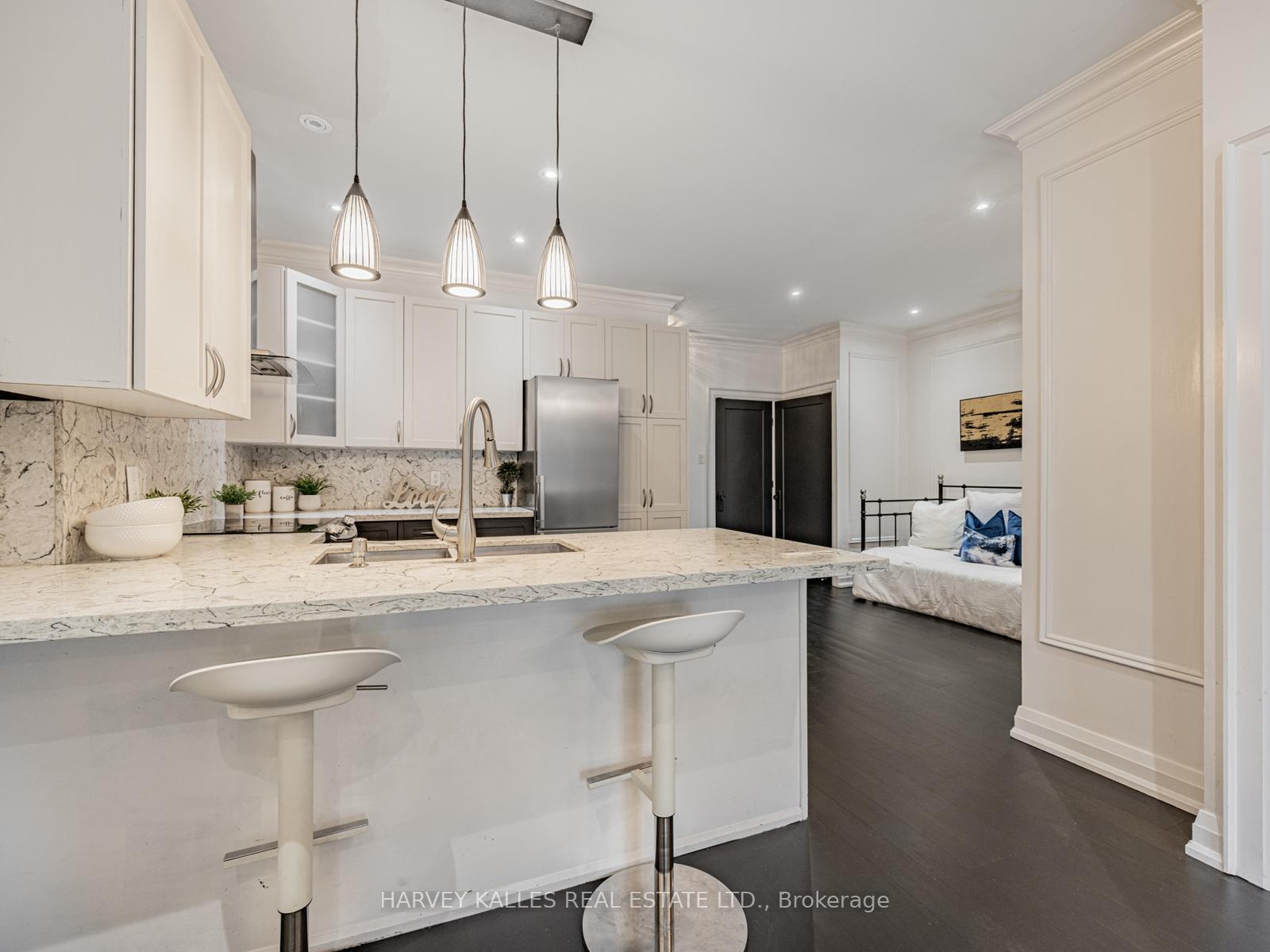 2351 Kennedy Road 126, Toronto Unit: 126