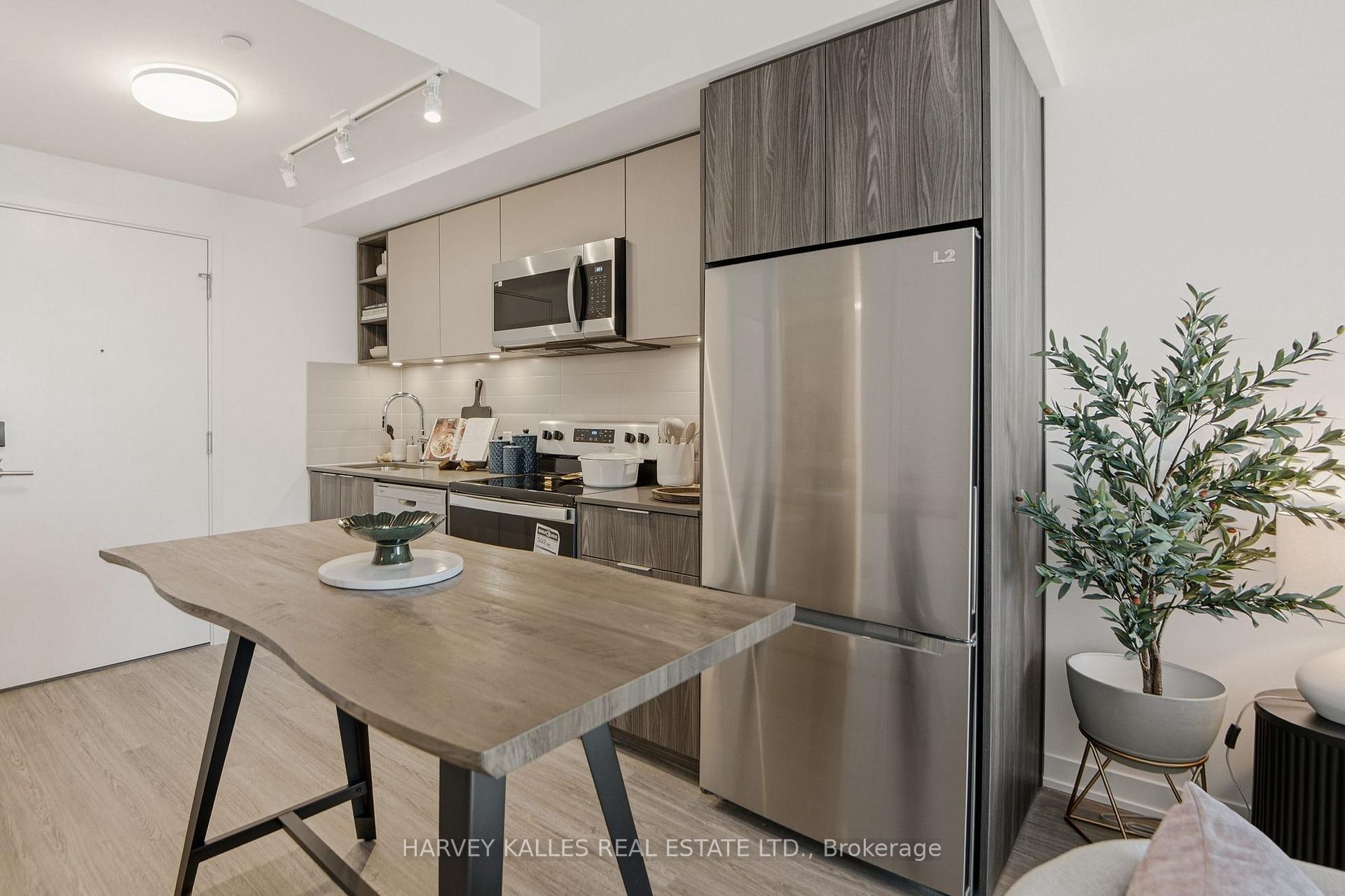 100 Eastdale Avenue 1602, Toronto Unit: 1602