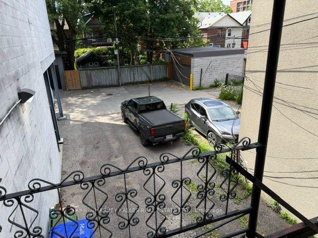 173 Danforth Avenue, Toronto