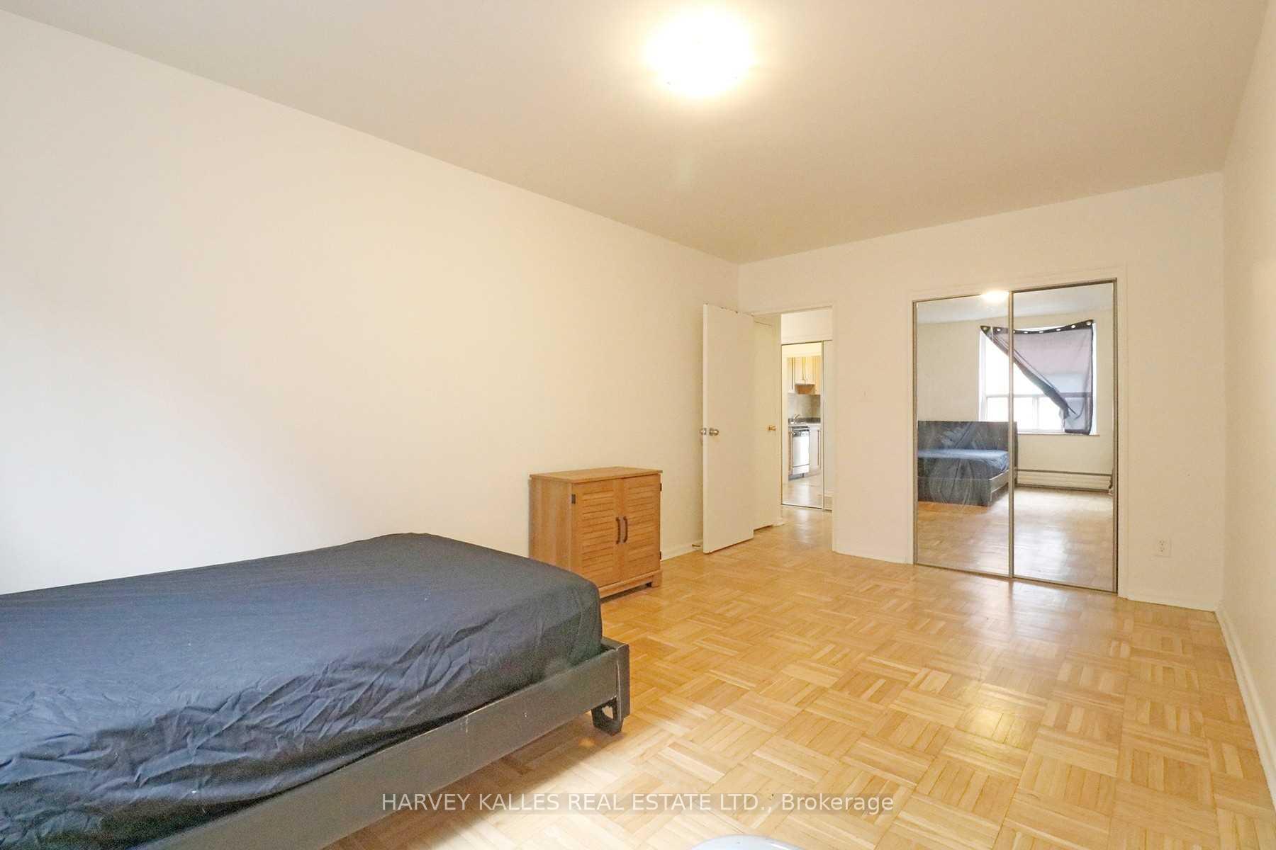 1751 Victoria Park Avenue 303, Toronto Unit: 303