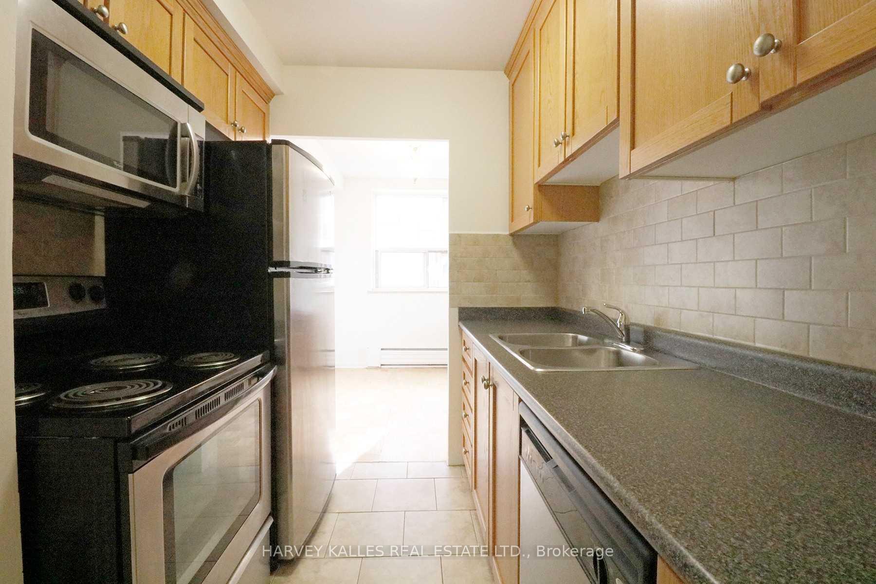 1751 Victoria Park Avenue 303, Toronto Unit: 303