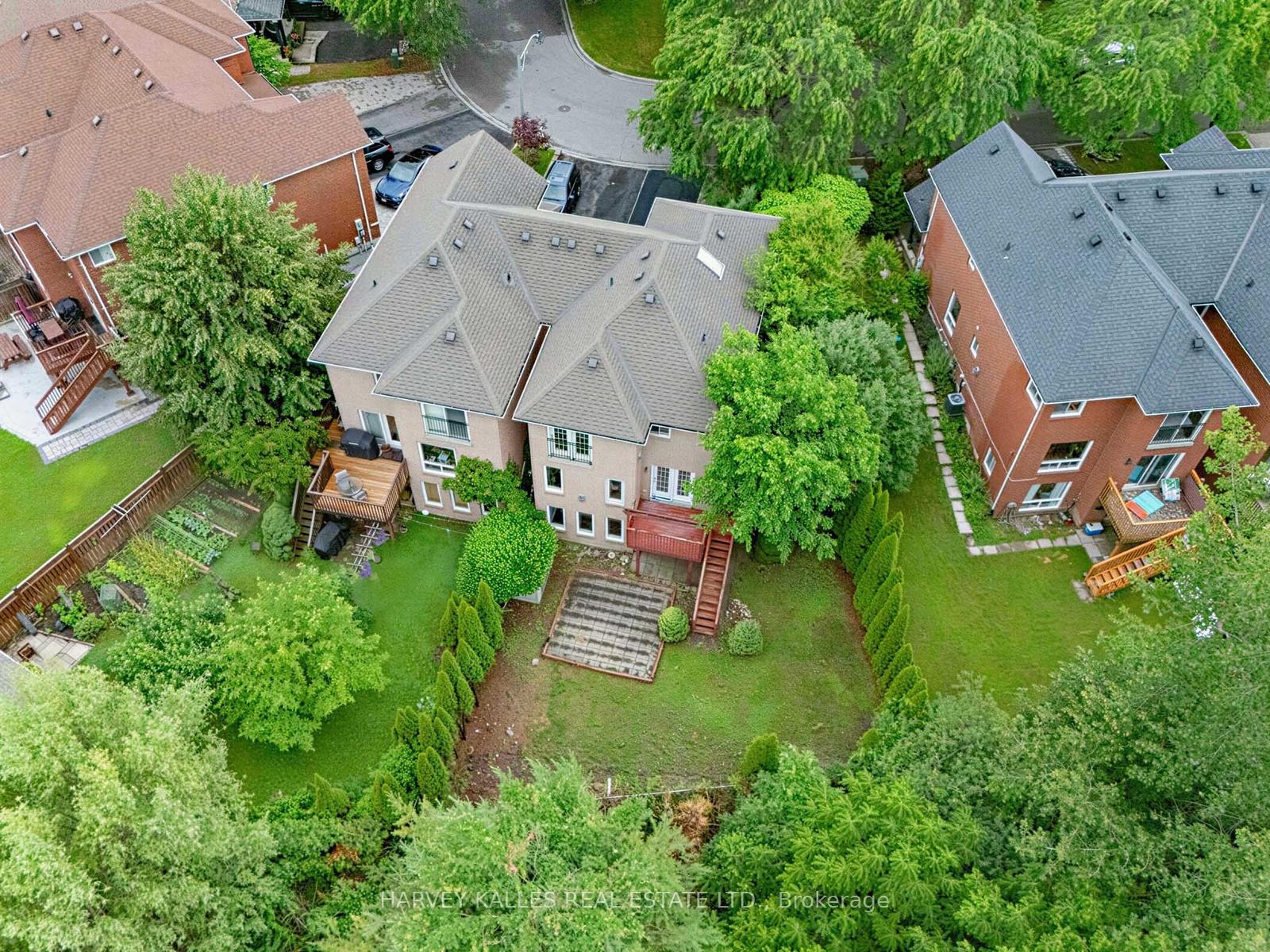 2120 Erin Gate Boulevard Main/Upper