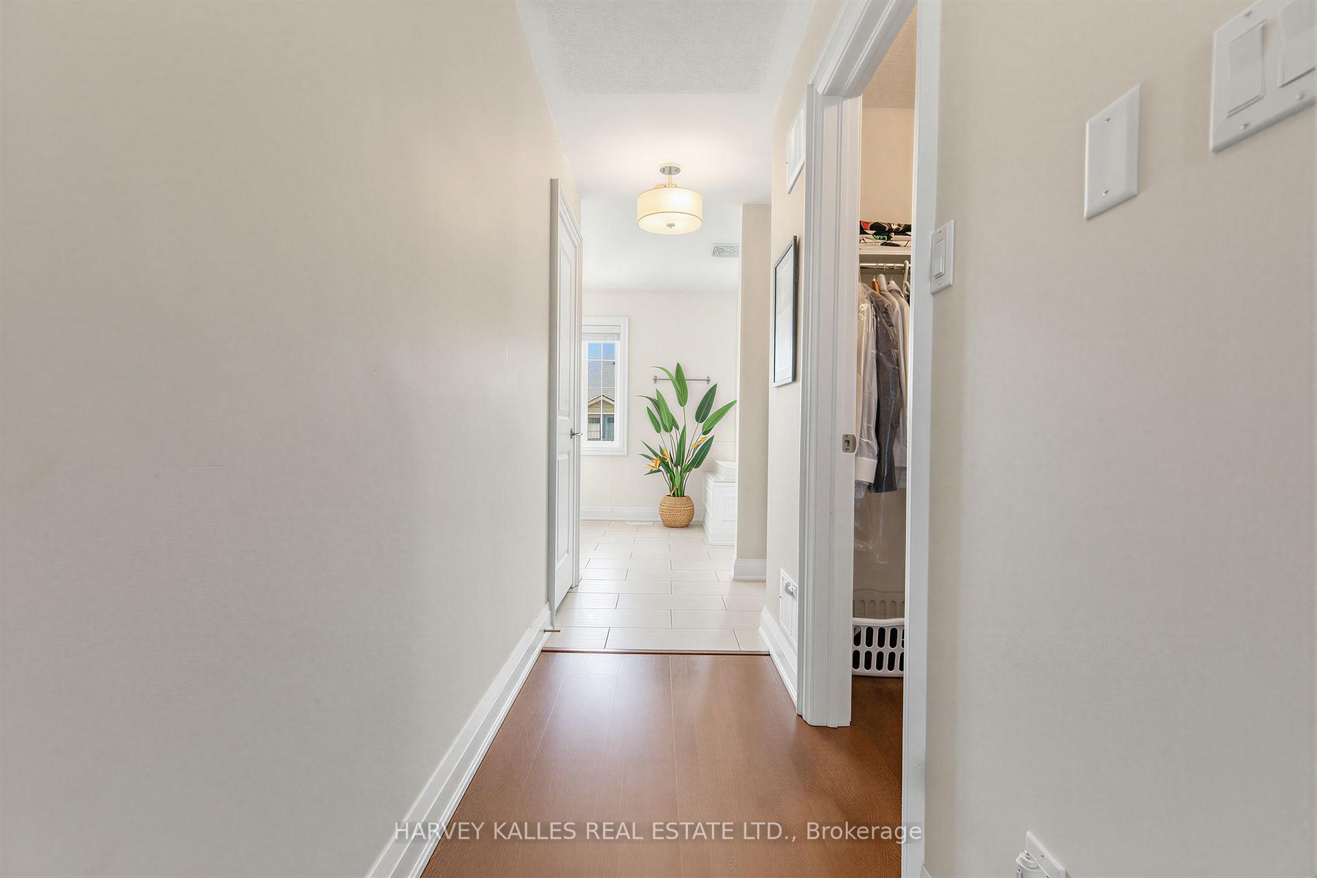 18 Sargent Lane, Toronto