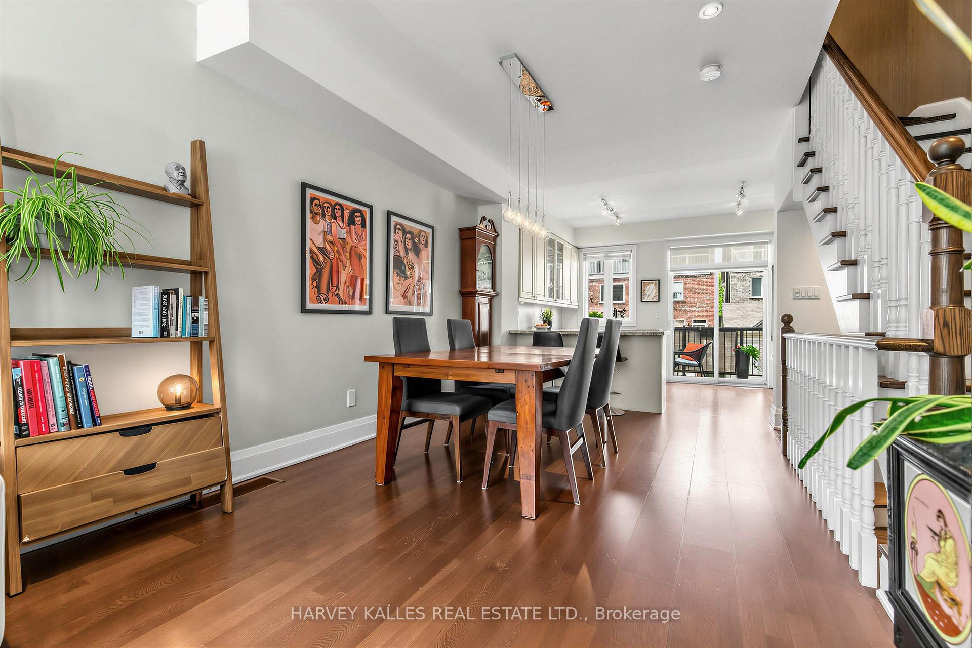18 Sargent Lane, Toronto