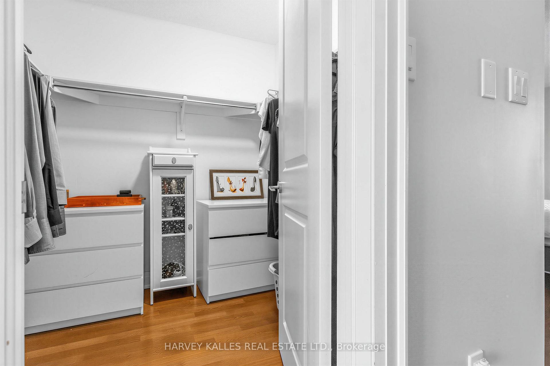 18 Sargent Lane, Toronto