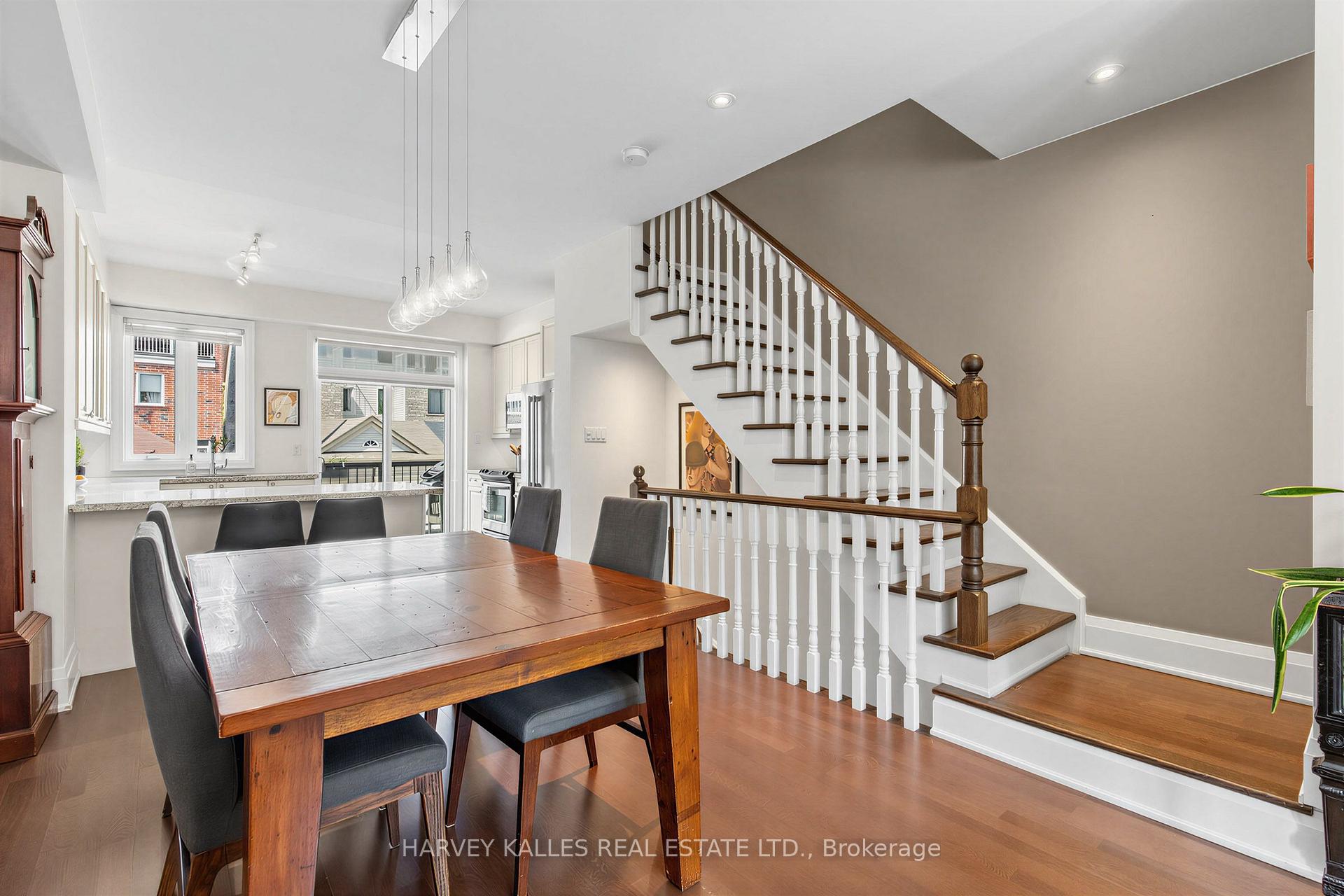 18 Sargent Lane, Toronto