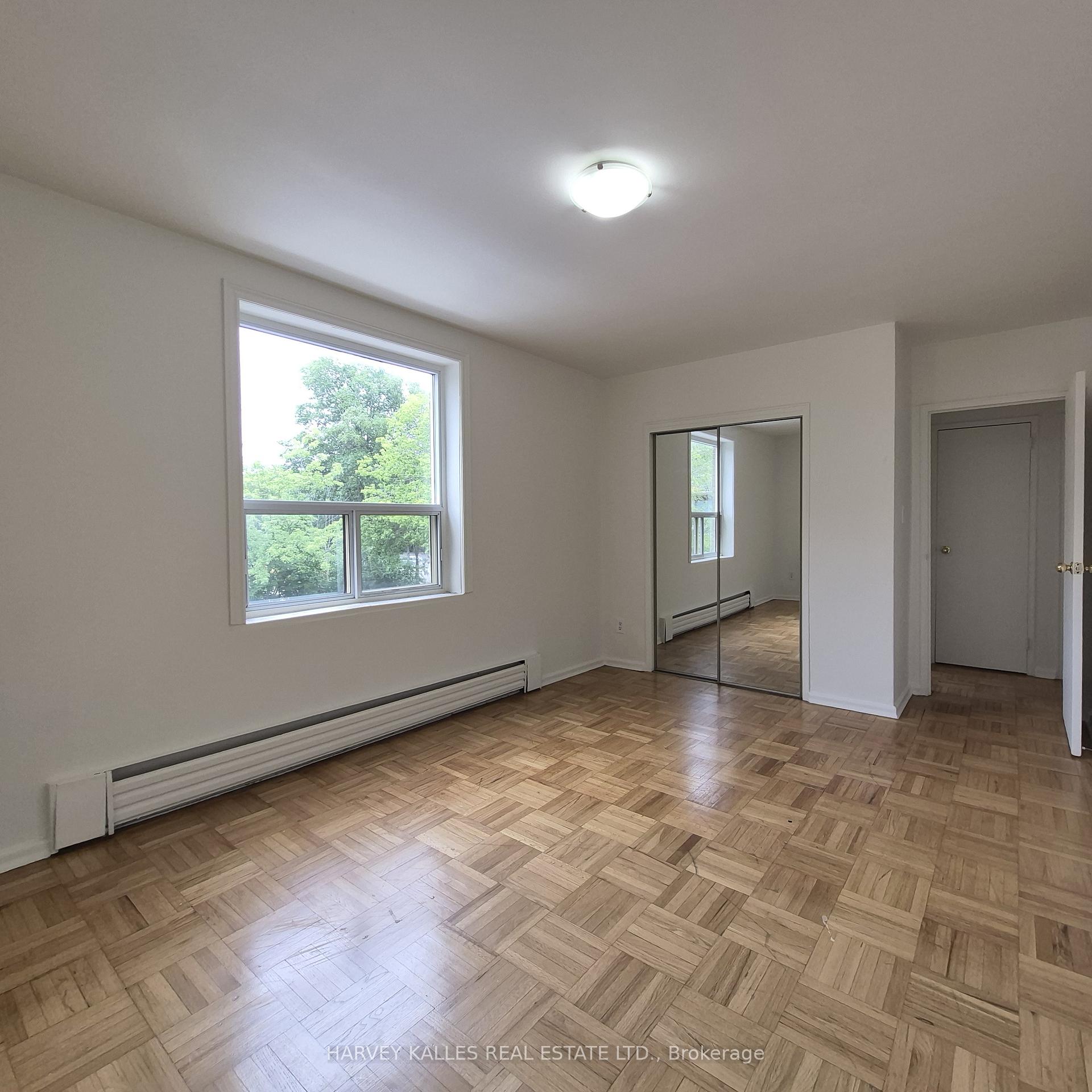 1751 Victoria Pk Avenue 204, Toronto Unit: 204