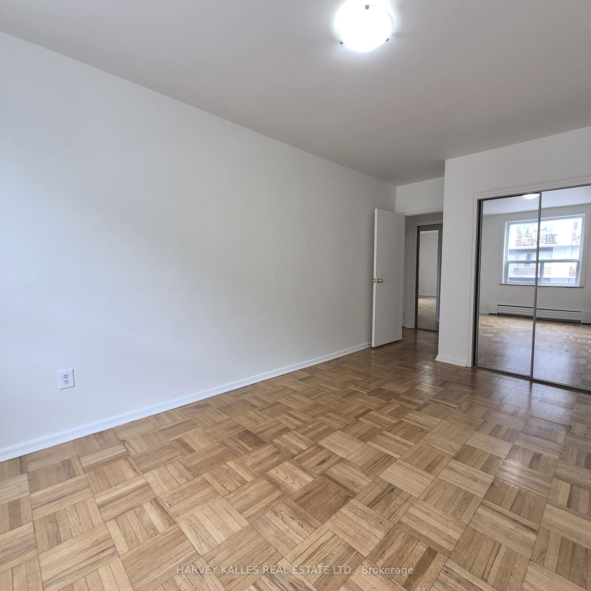 1751 Victoria Pk Avenue 204, Toronto Unit: 204