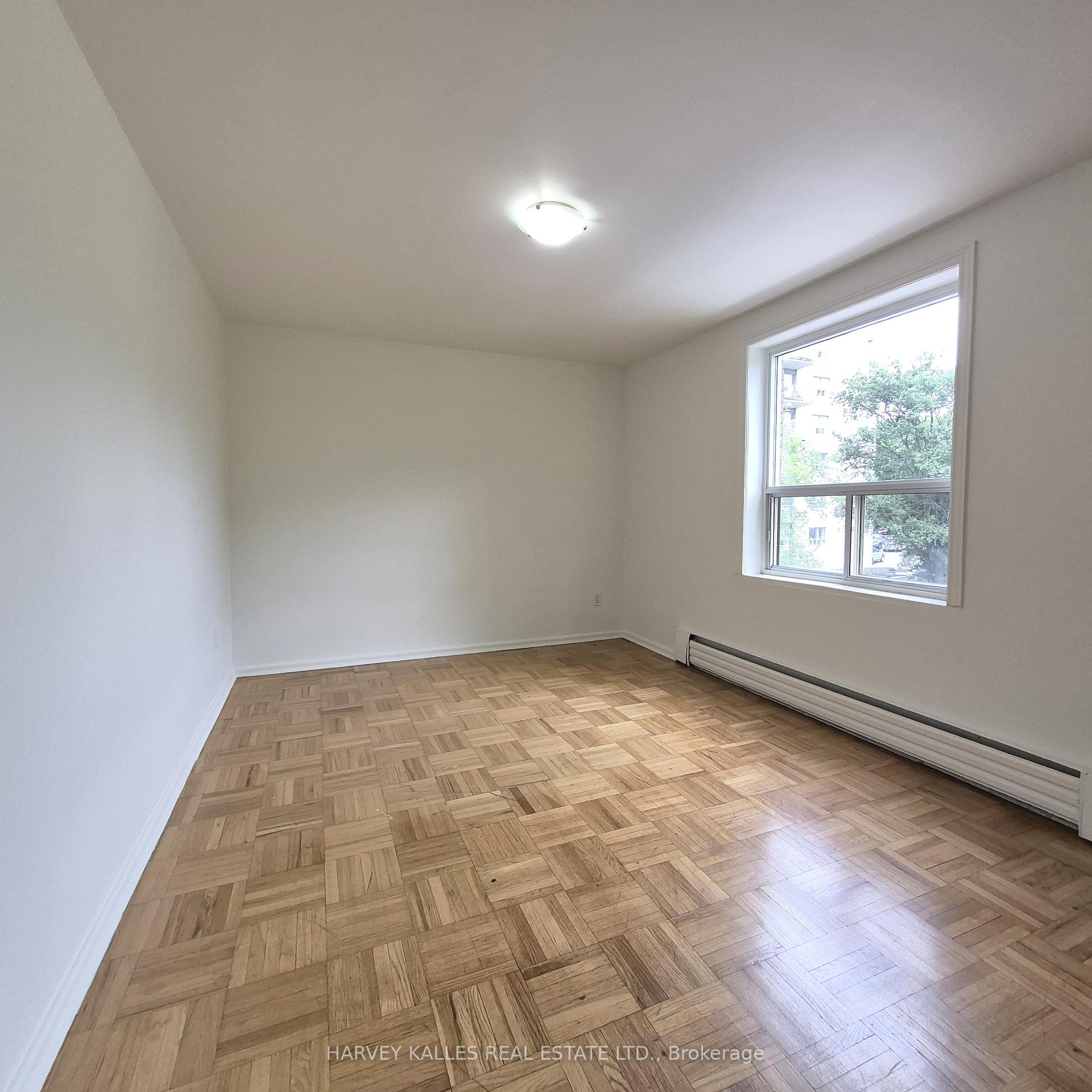 1751 Victoria Pk Avenue 204, Toronto Unit: 204