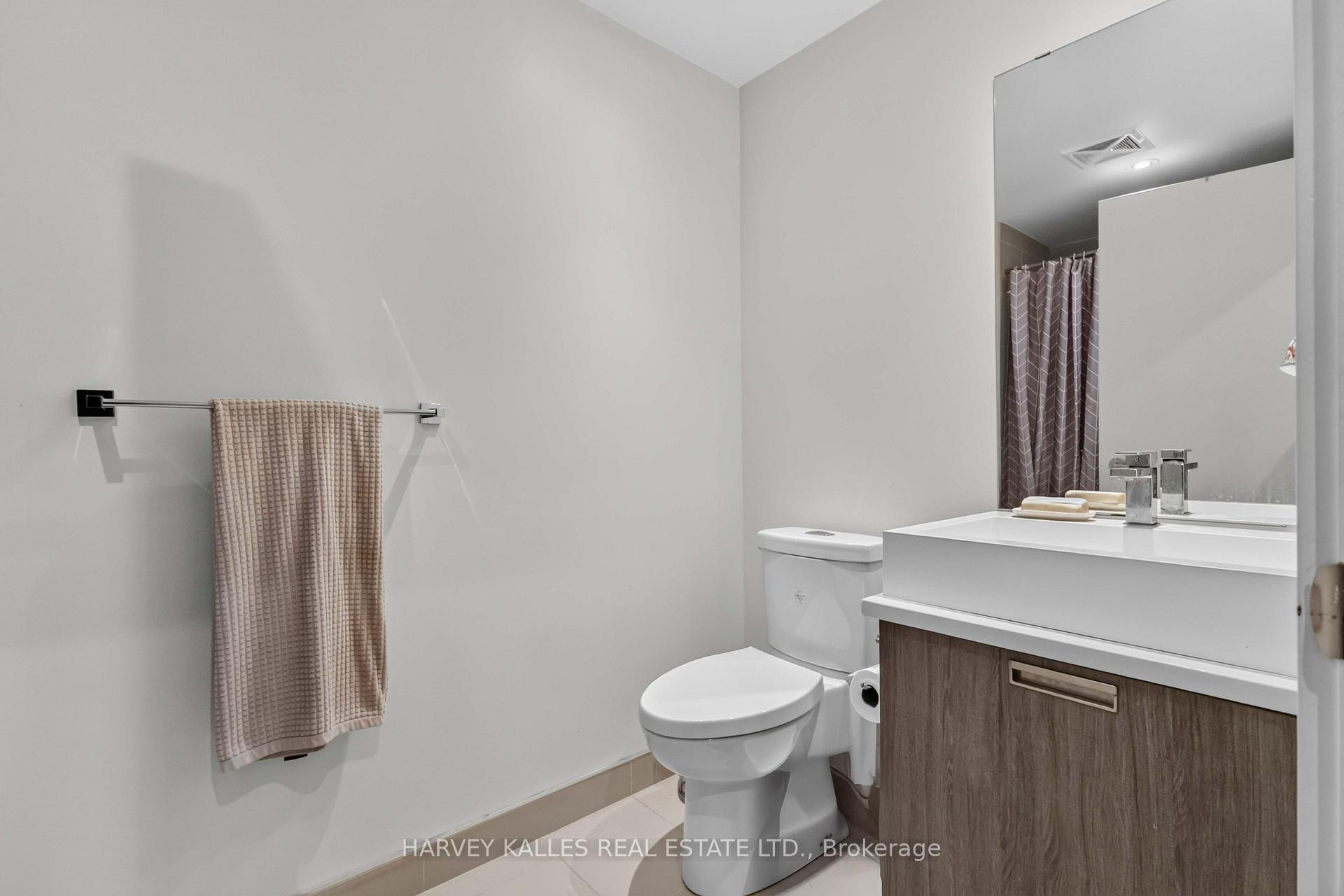 246 Logan Avenue 325, Toronto Unit: 325