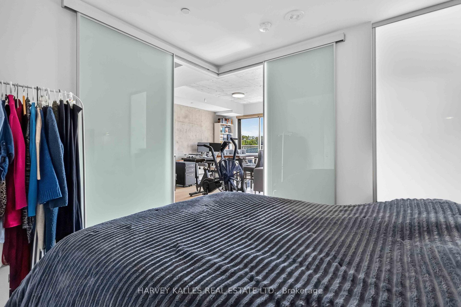 246 Logan Avenue 325, Toronto Unit: 325