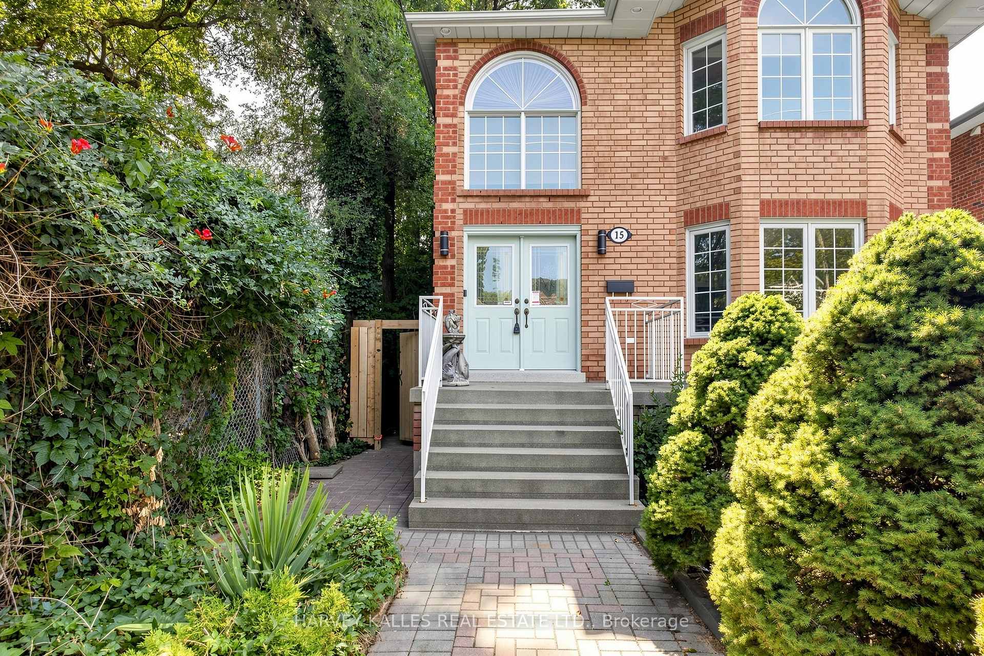 15 Woodville Avenue, Toronto