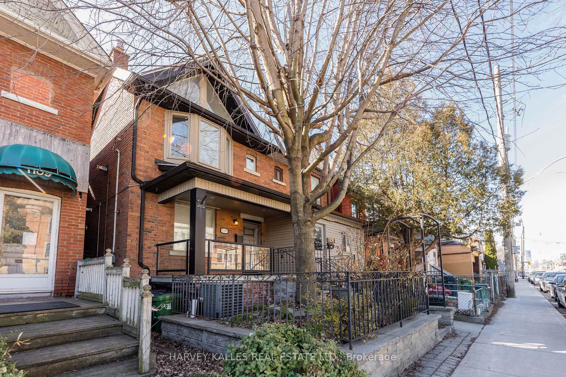 1107 Gerrard Street E, Toronto