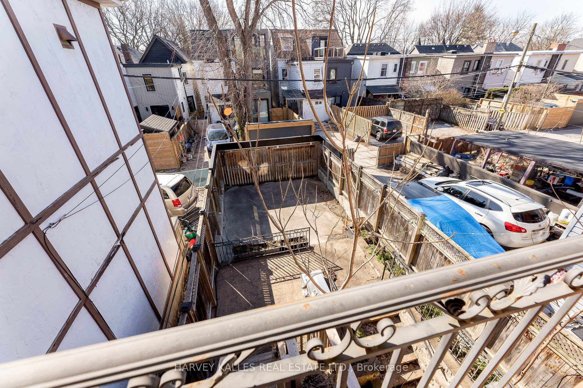 1107 Gerrard Street E, Toronto
