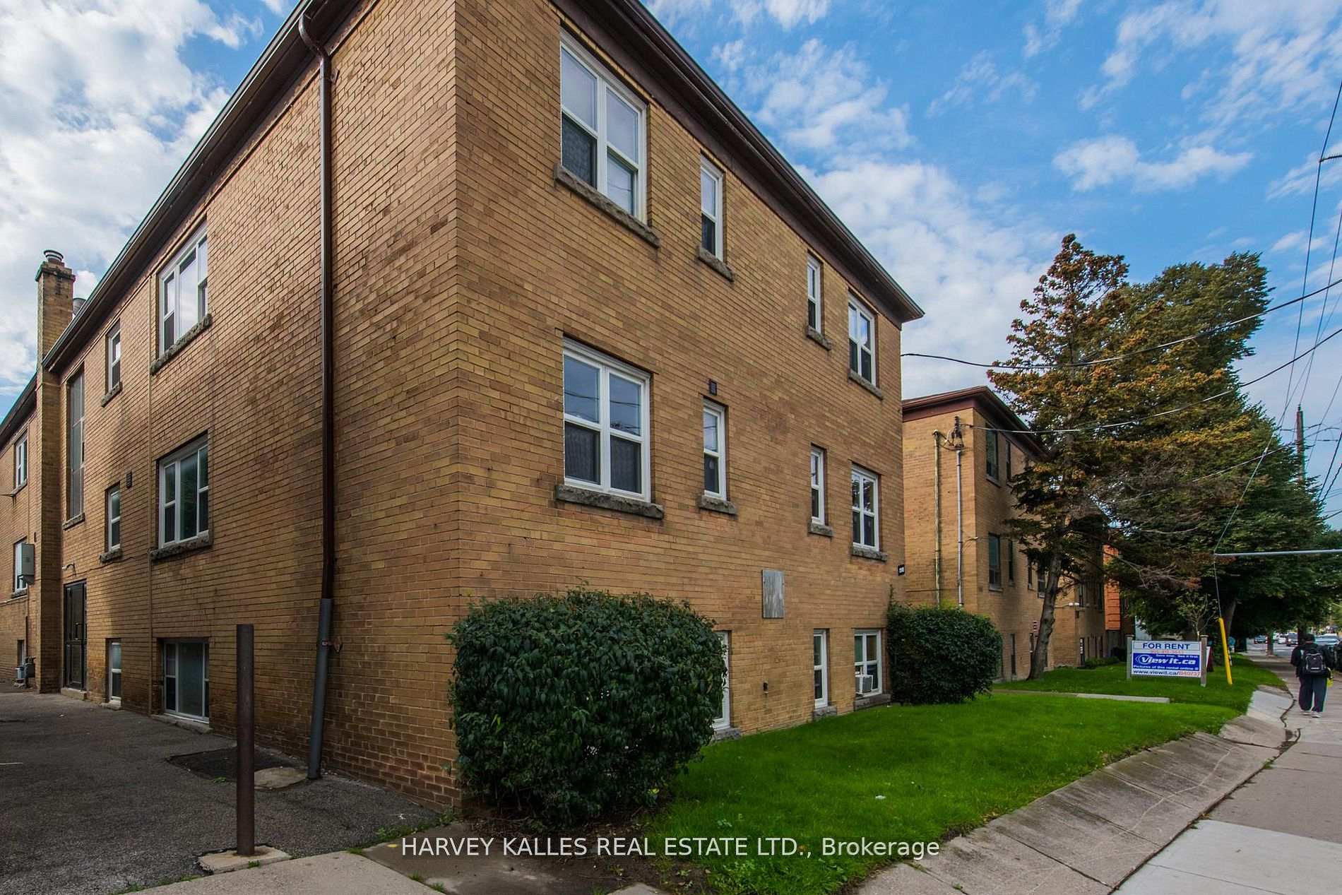 2905 St Clair Avenue E 8, Toronto Unit: 8