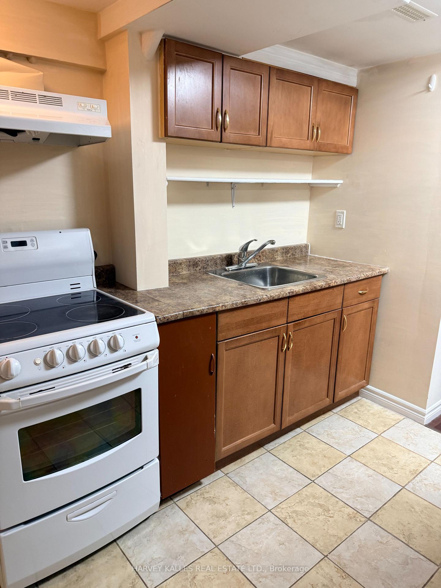 100 Misty Hills Trail Basement, Toronto Unit: Basement