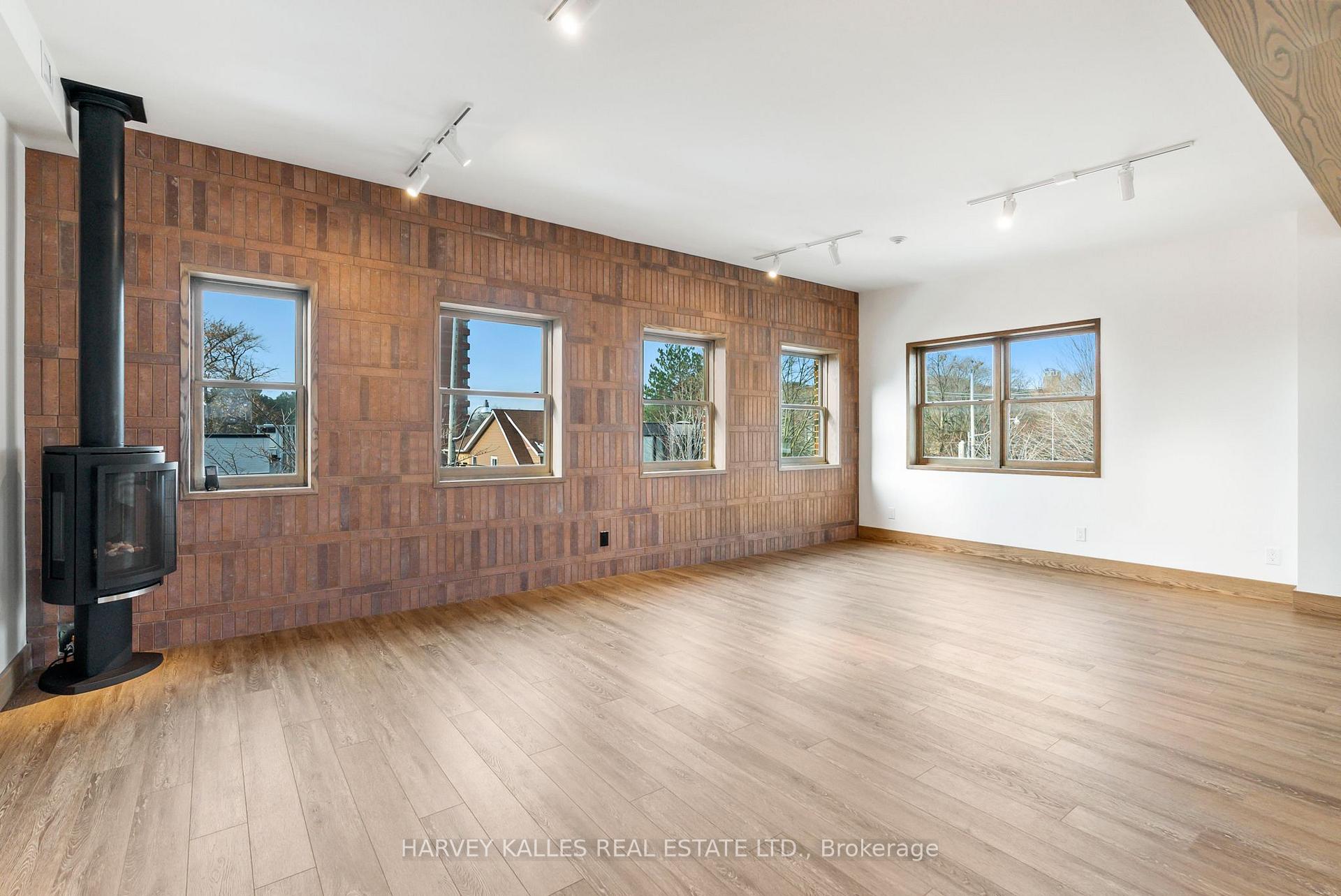 663 Greenwood Avenue One, Toronto Unit: One