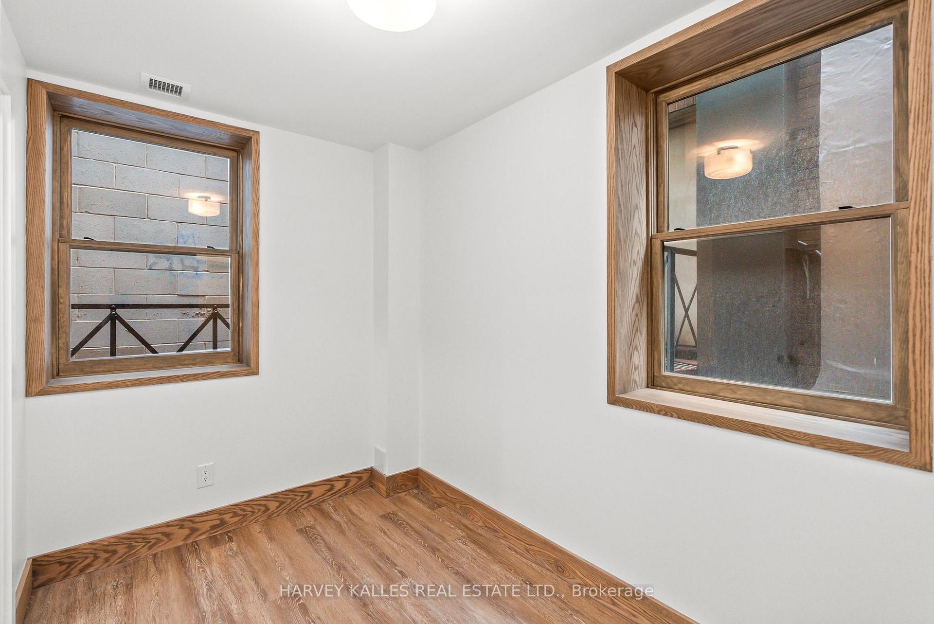 663 Greenwood Avenue One, Toronto Unit: One