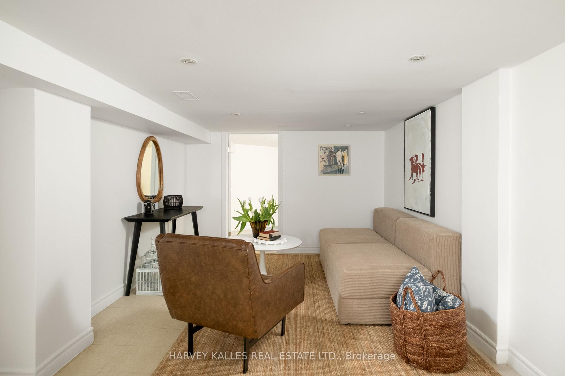 84 Coleridge Avenue, Toronto