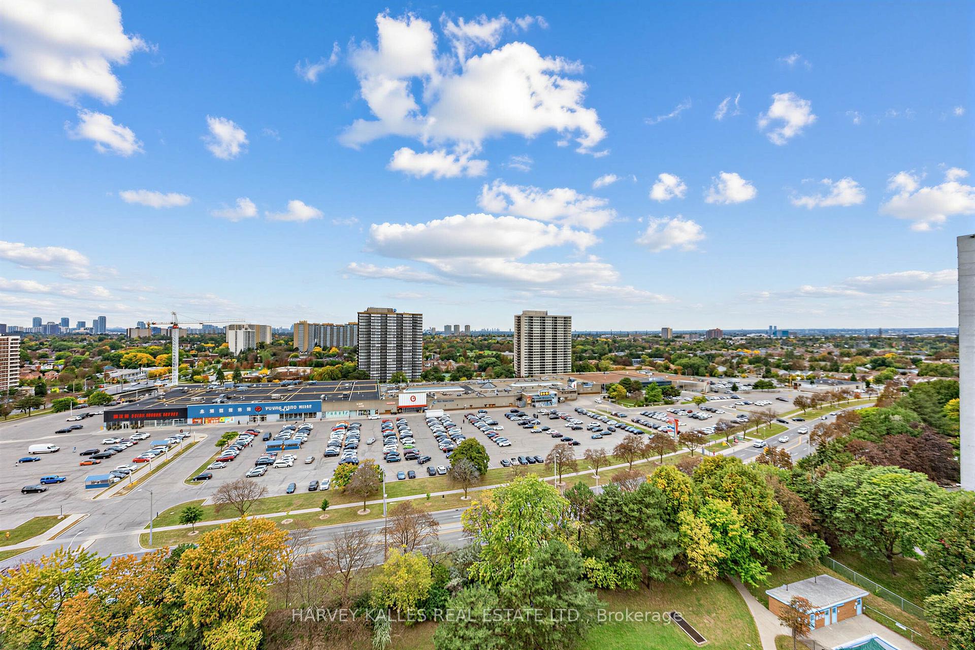 100 Echo Point 1801, Toronto Unit: 1801