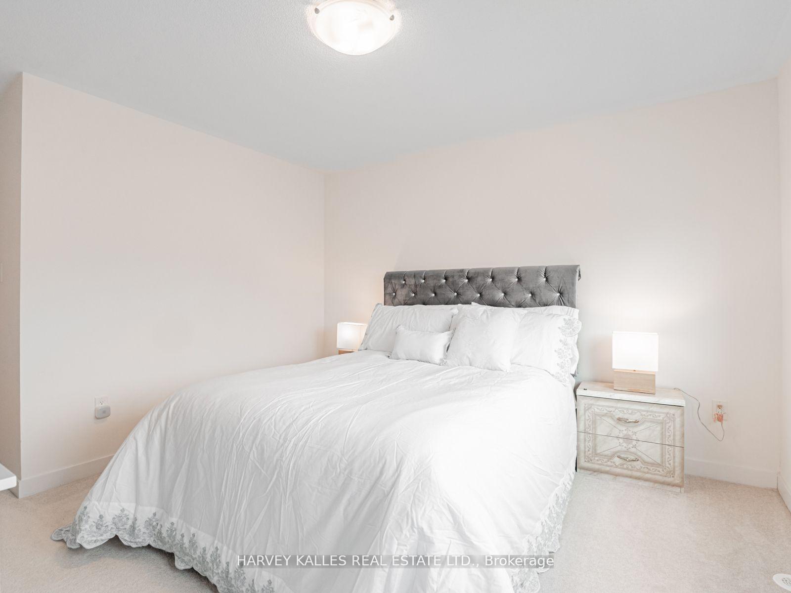 104 Lyall Stokes Circle