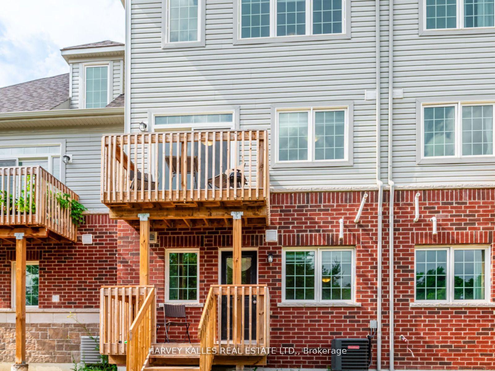 104 Lyall Stokes Circle