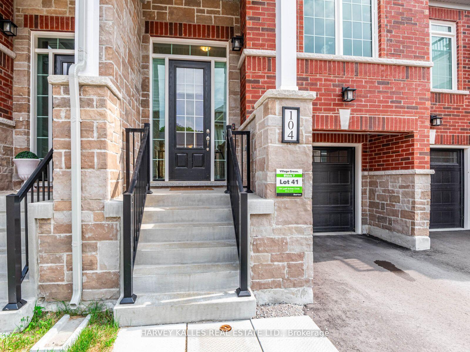 104 Lyall Stokes Circle