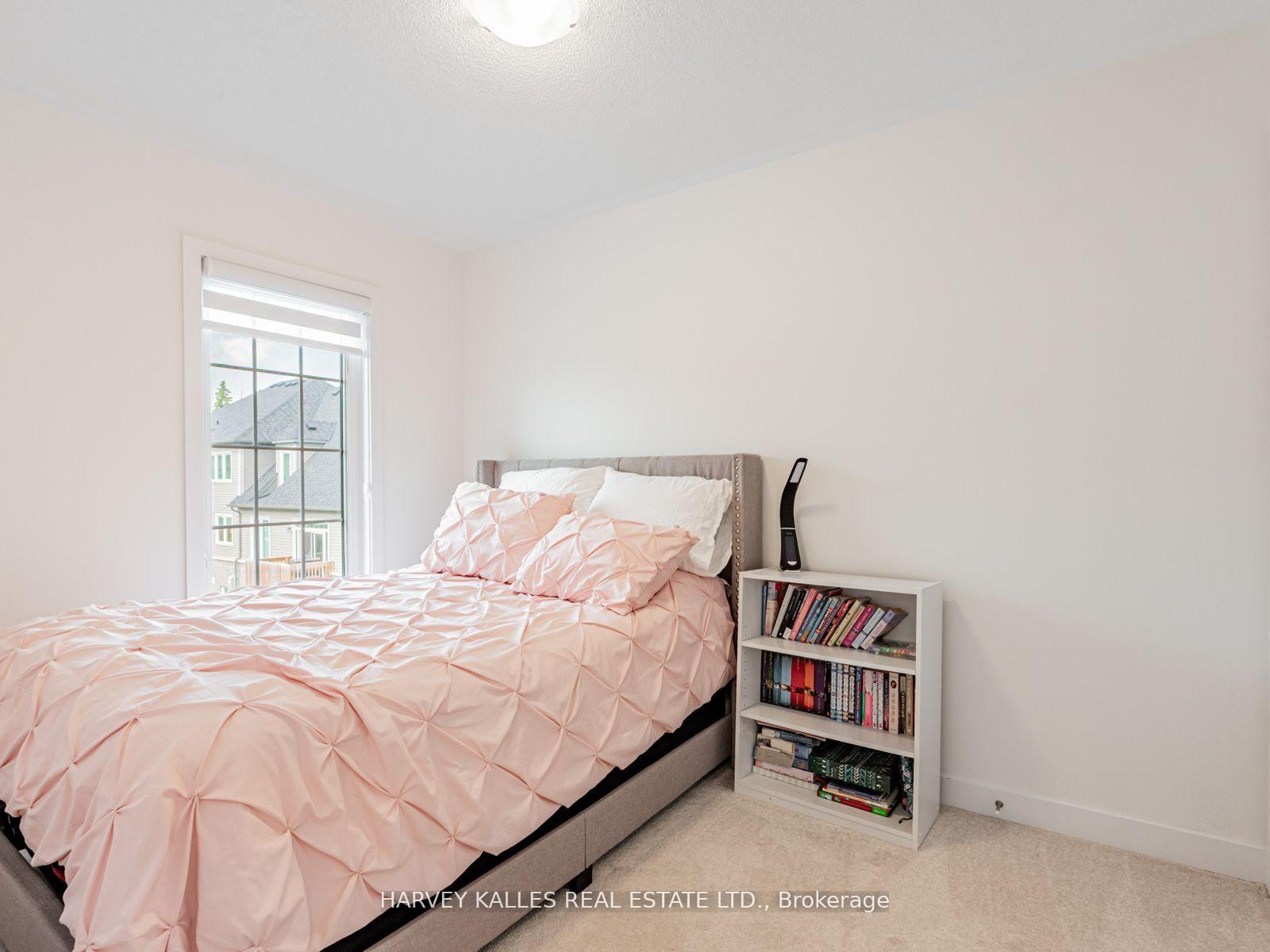 104 Lyall Stokes Circle