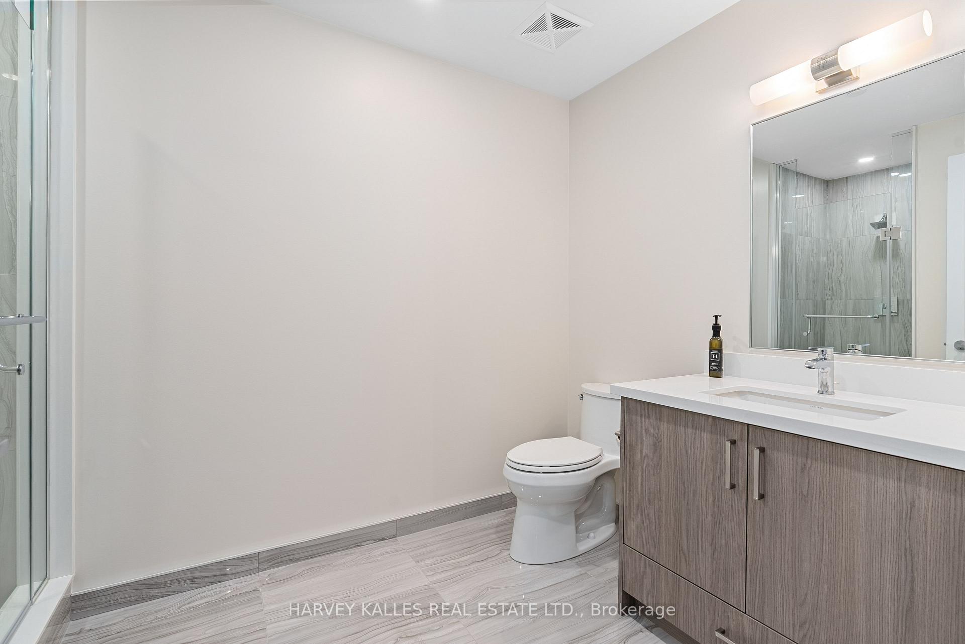 333 Sunseeker Avenue 243