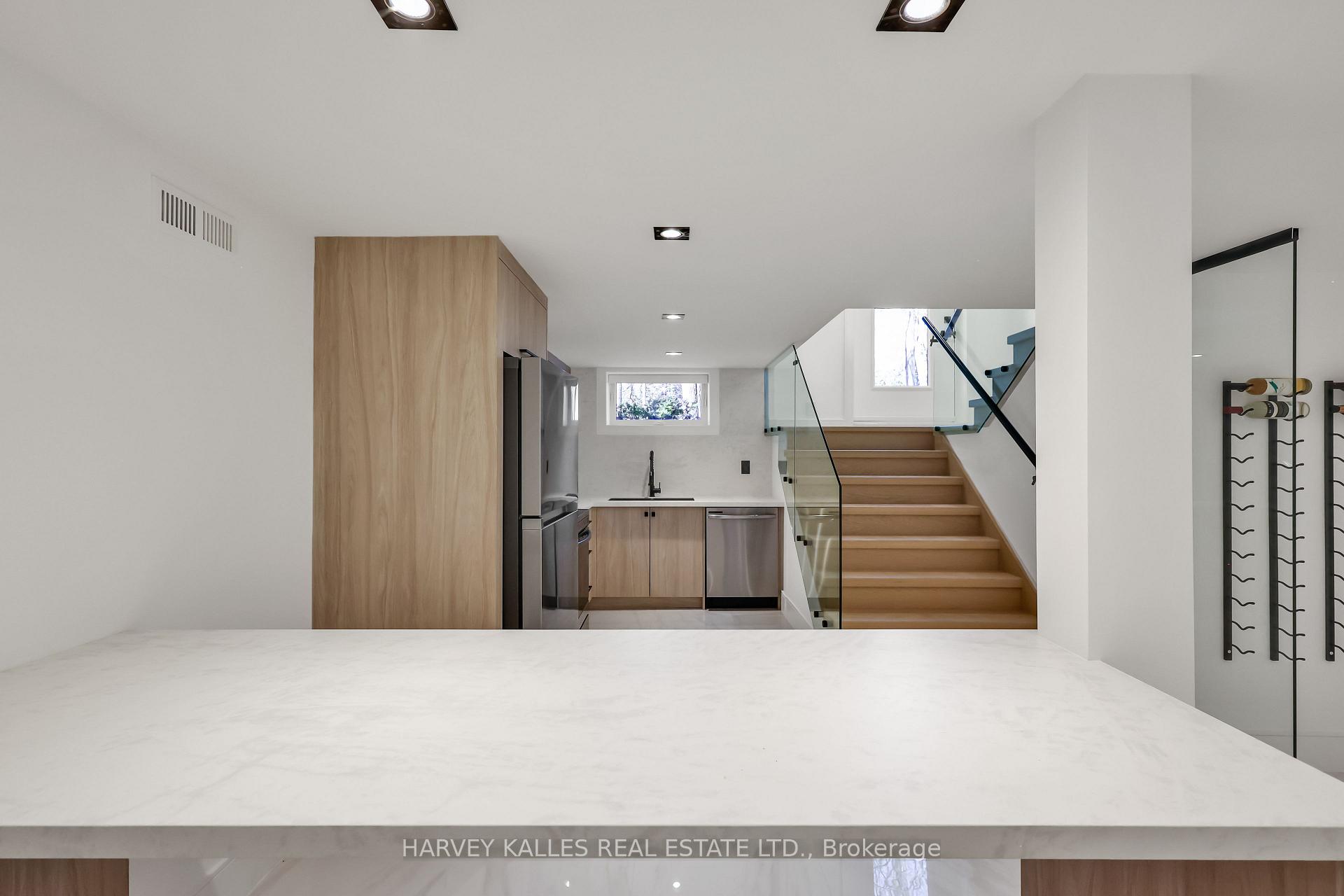 193 Beechwood Crescent
