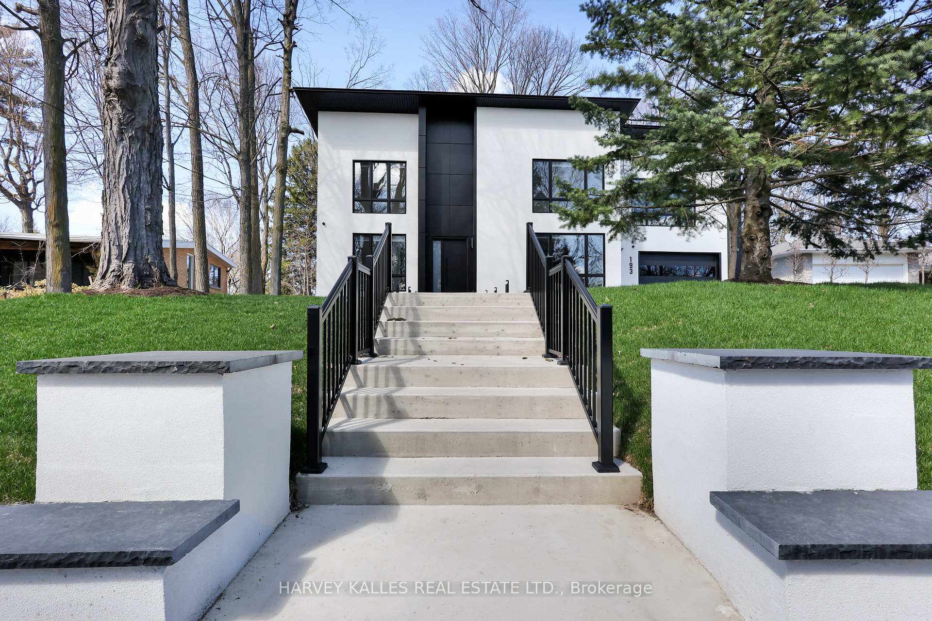193 Beechwood Crescent