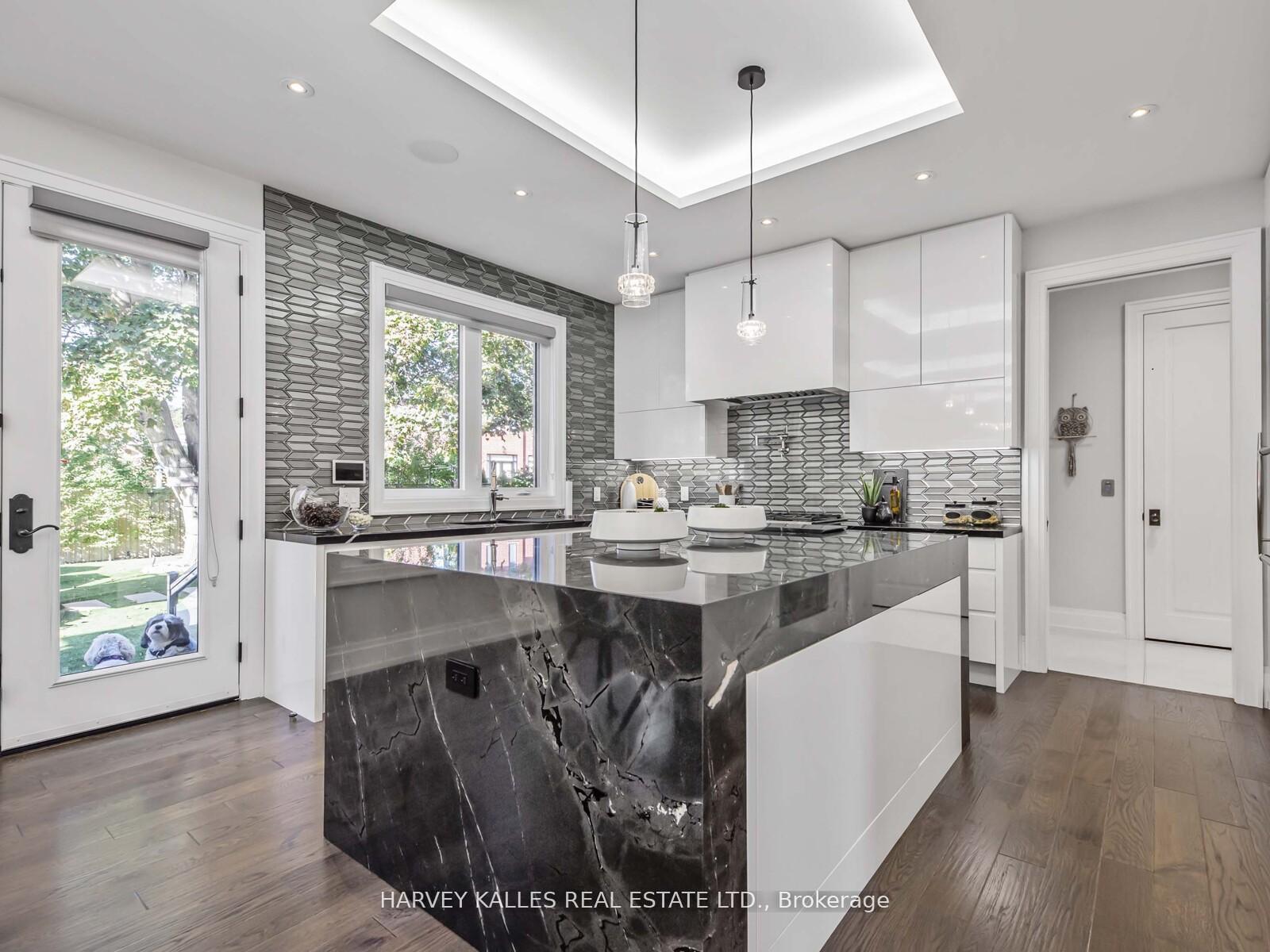 10 Malaren Road