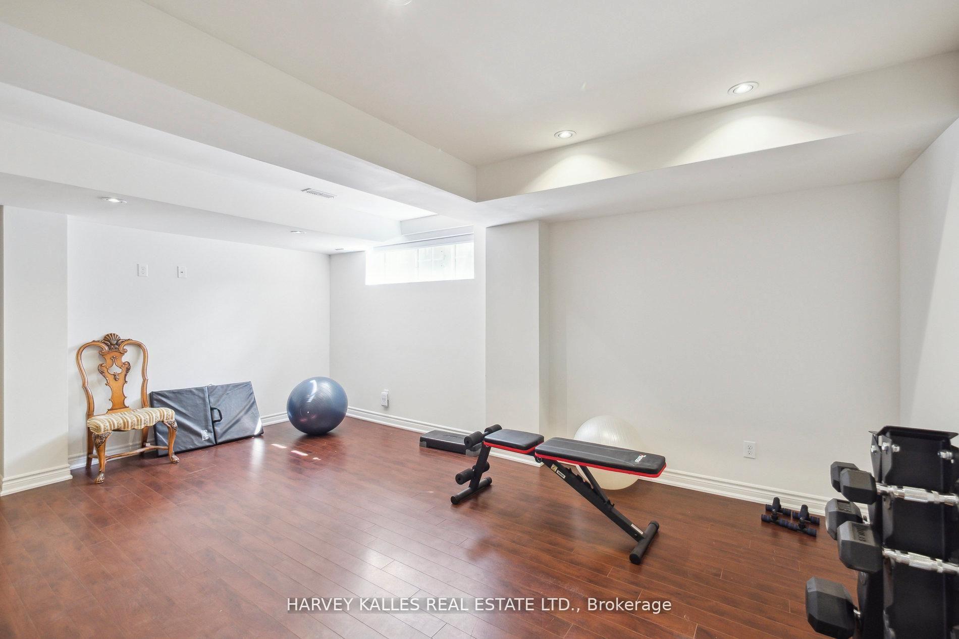 8777 Dufferin Street 45