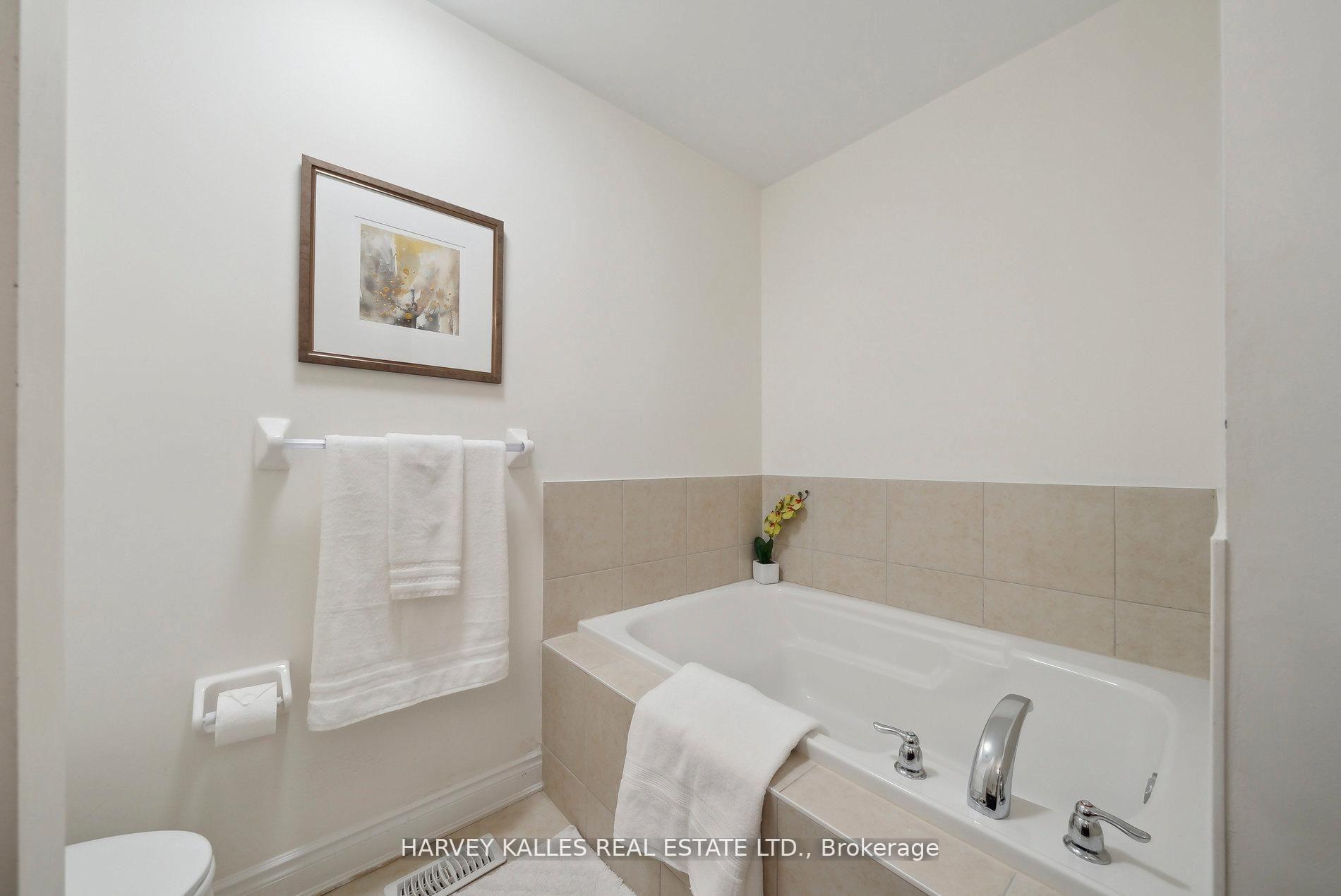8777 Dufferin Street 45