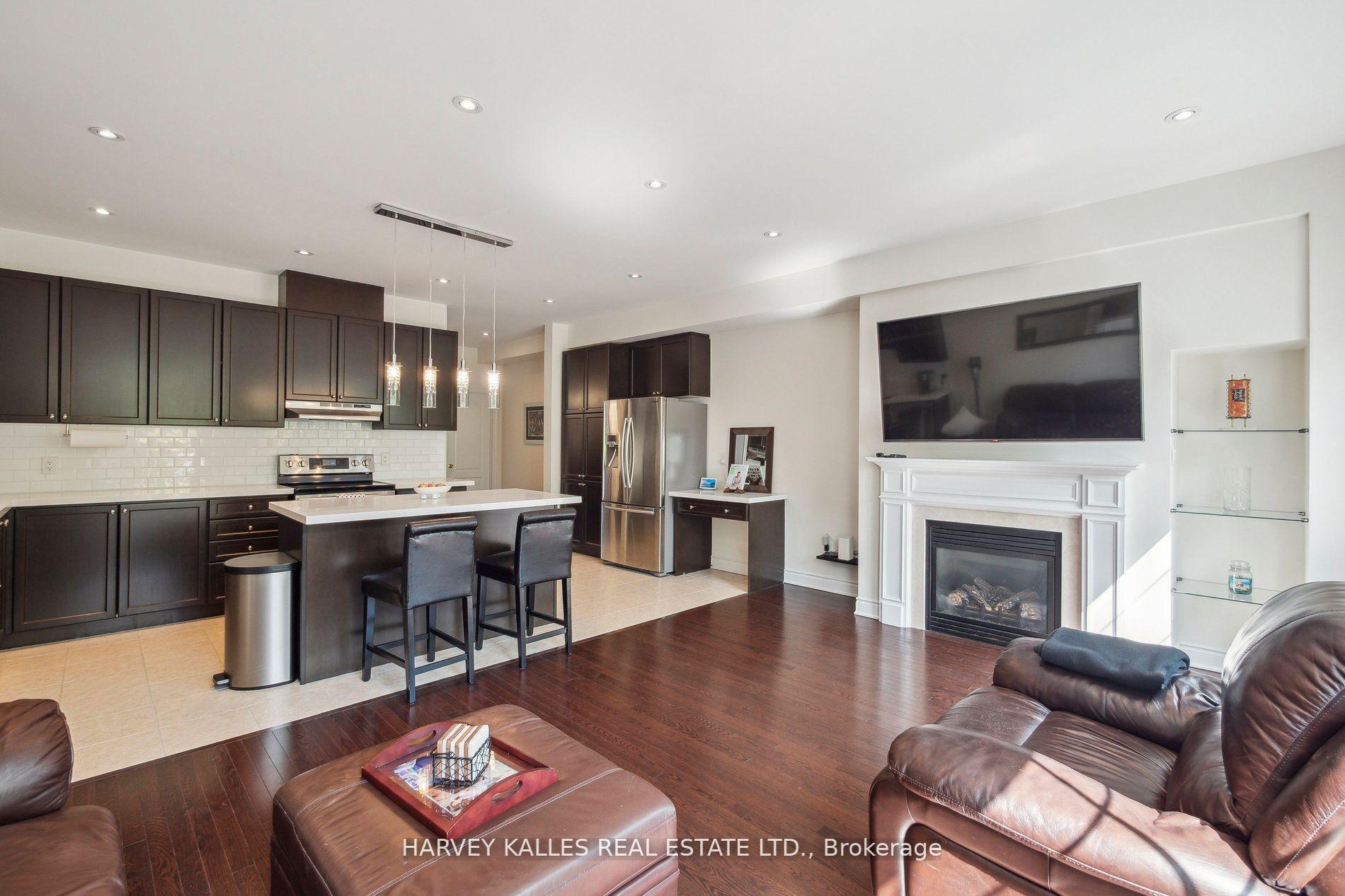 8777 Dufferin Street 45