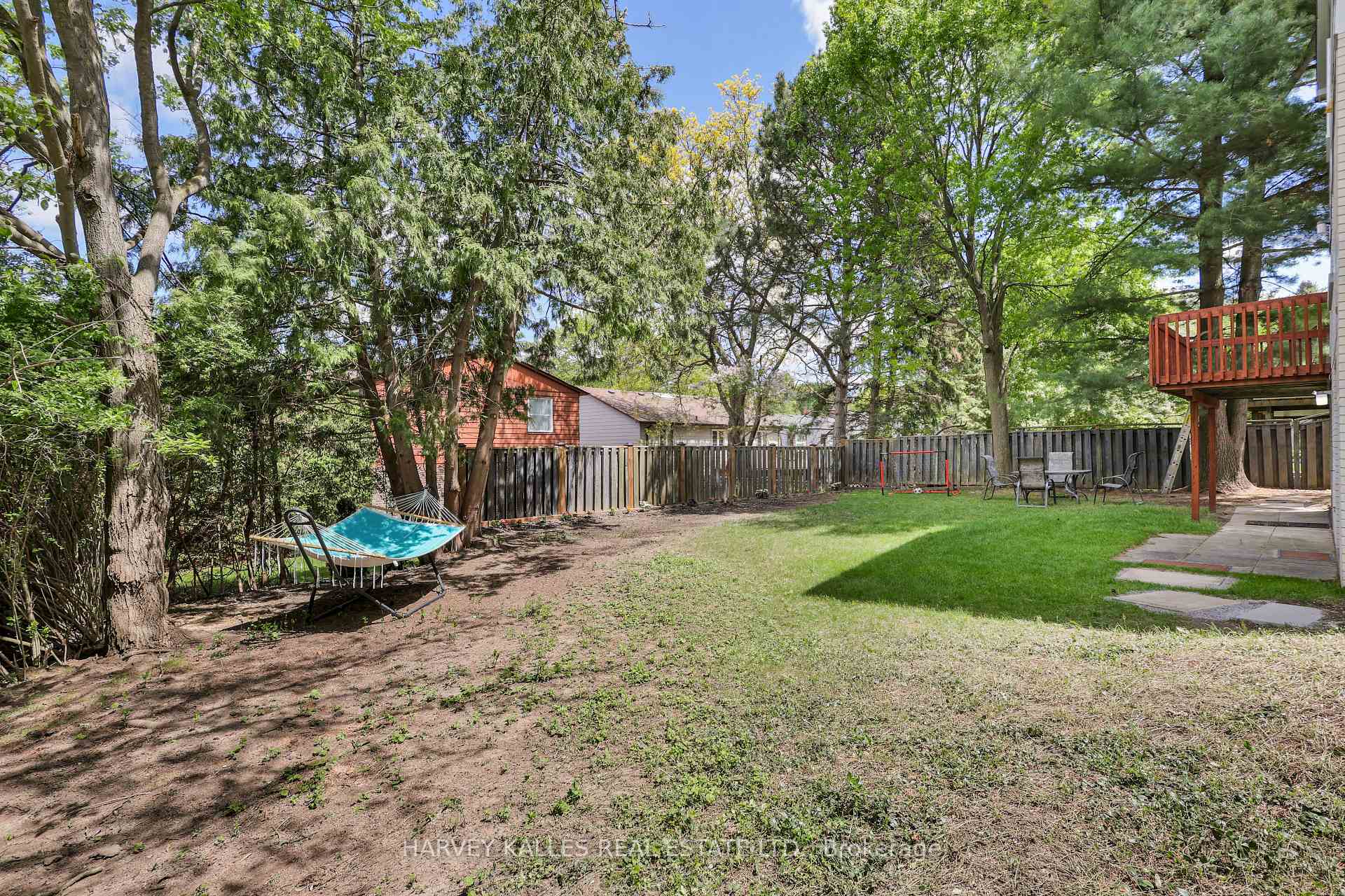 62 Aberfeldy Crescent