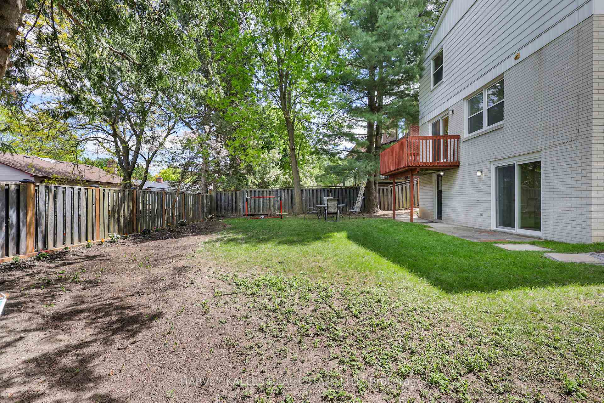 62 Aberfeldy Crescent