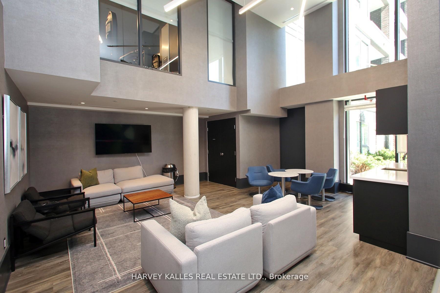 185 Deerfield Road 305