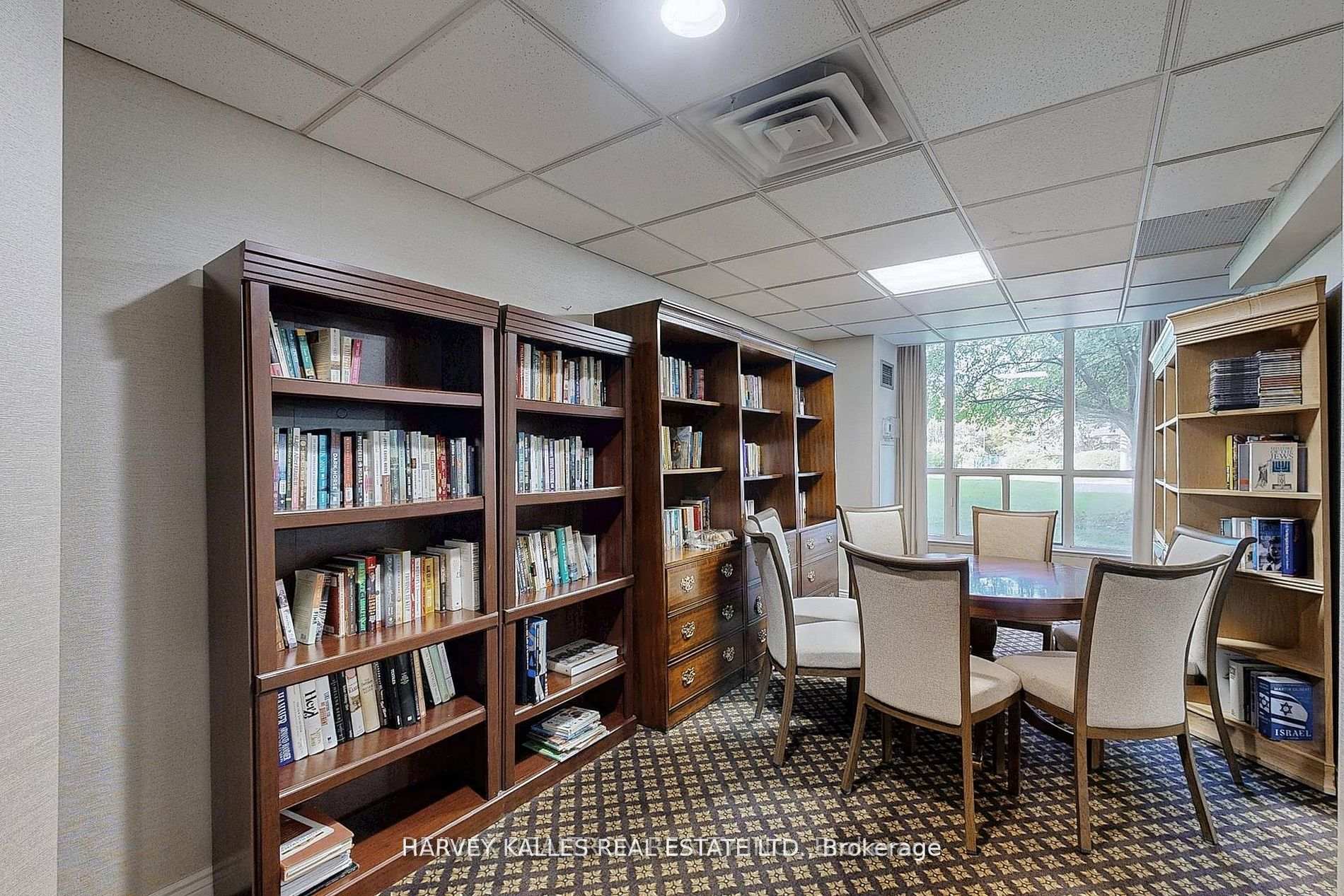 7300 Yonge Street 311