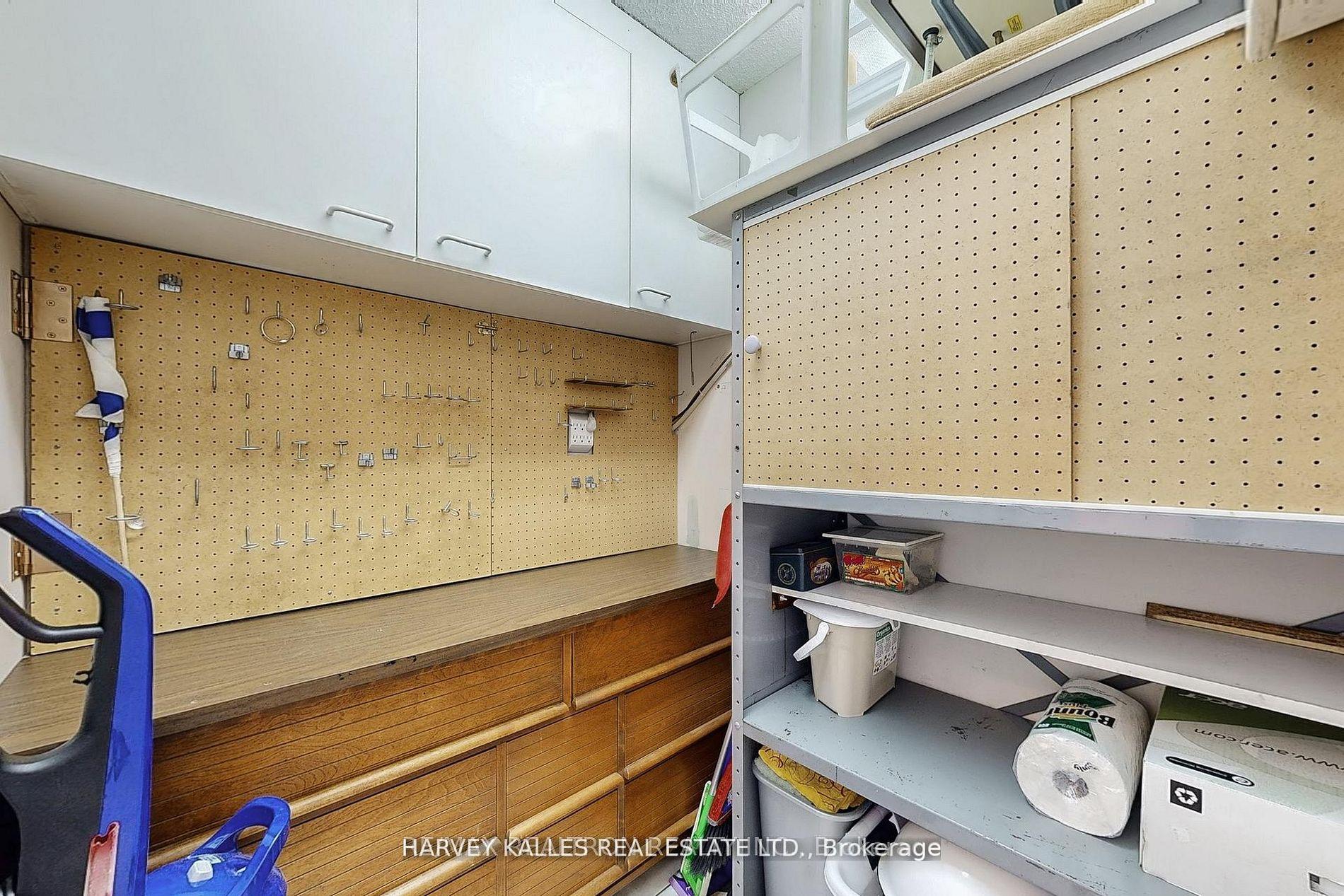 7300 Yonge Street 311