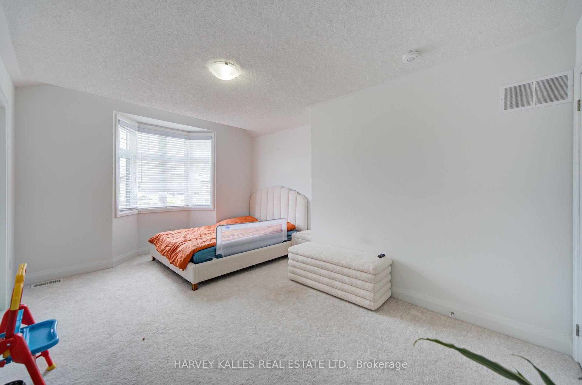 33 Concert Hill Way