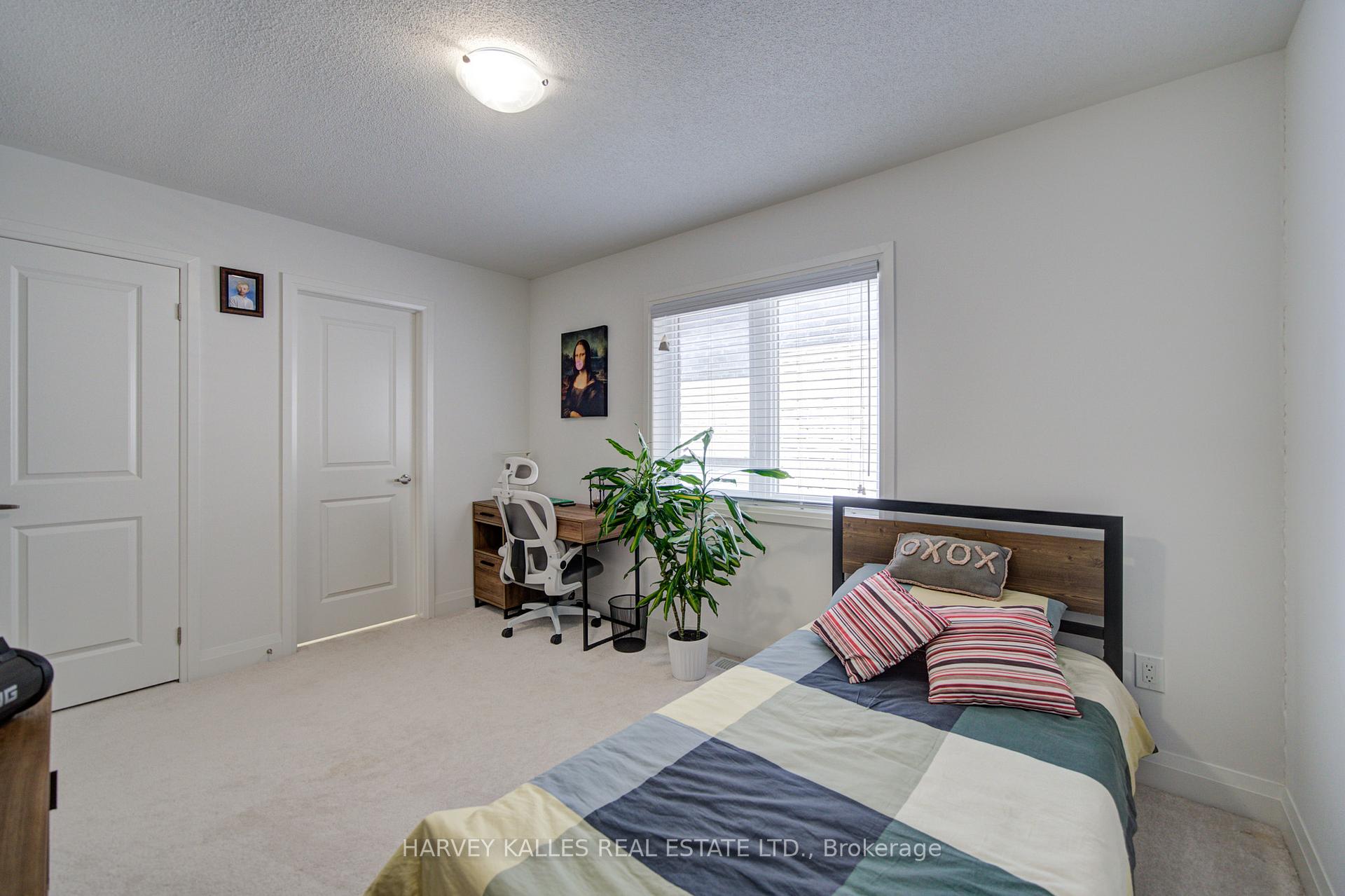 33 Concert Hill Way