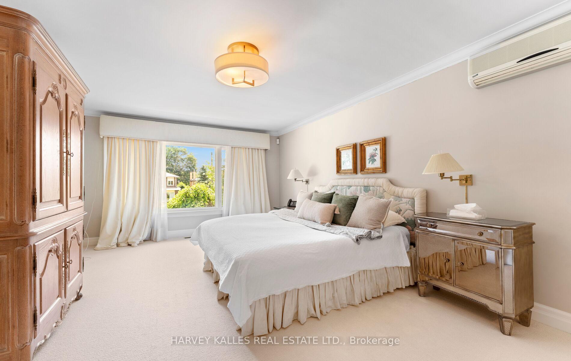8 Granada Court
