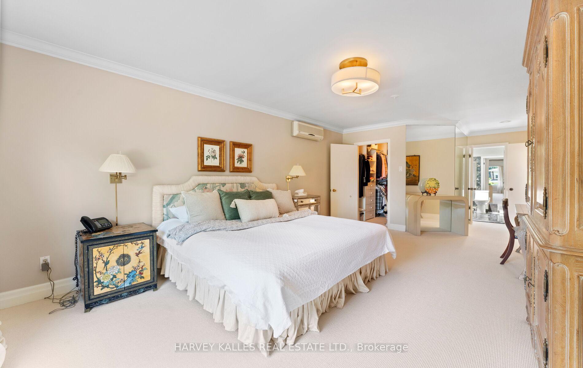 8 Granada Court