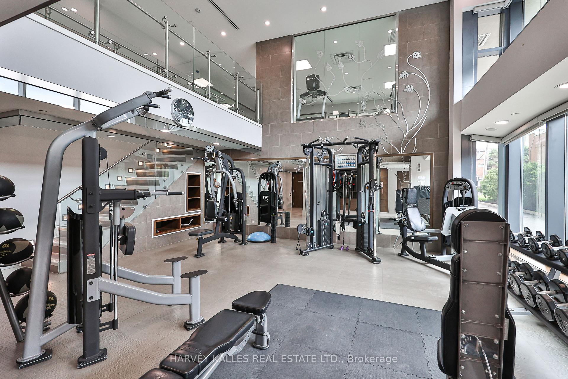 7608 Yonge Street 622