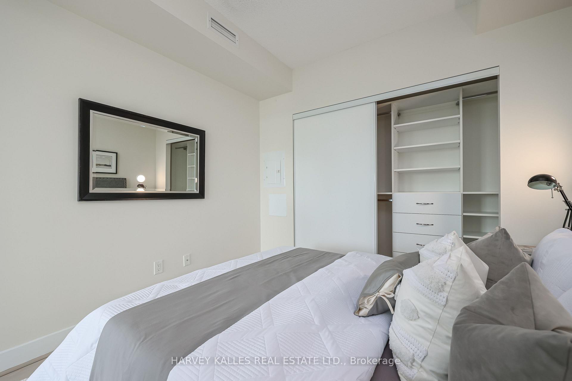 7608 Yonge Street 622