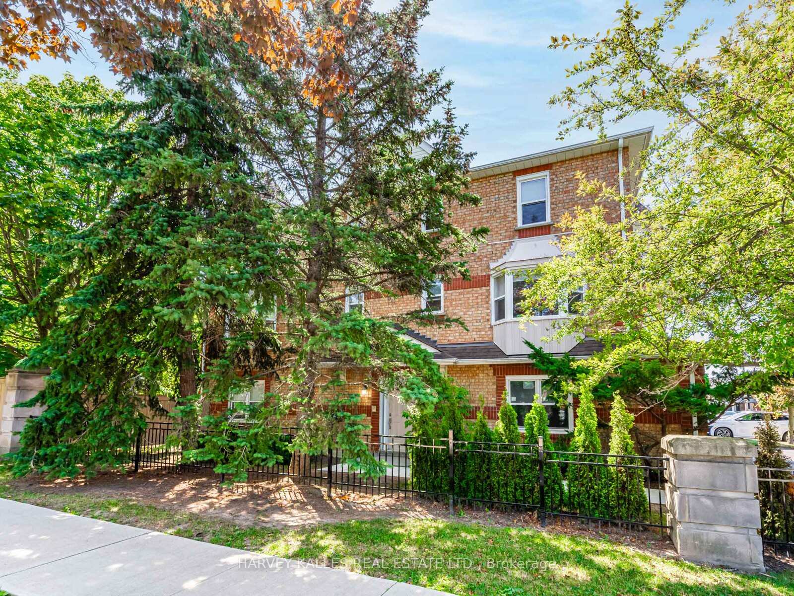 1 Edenbridge Drive