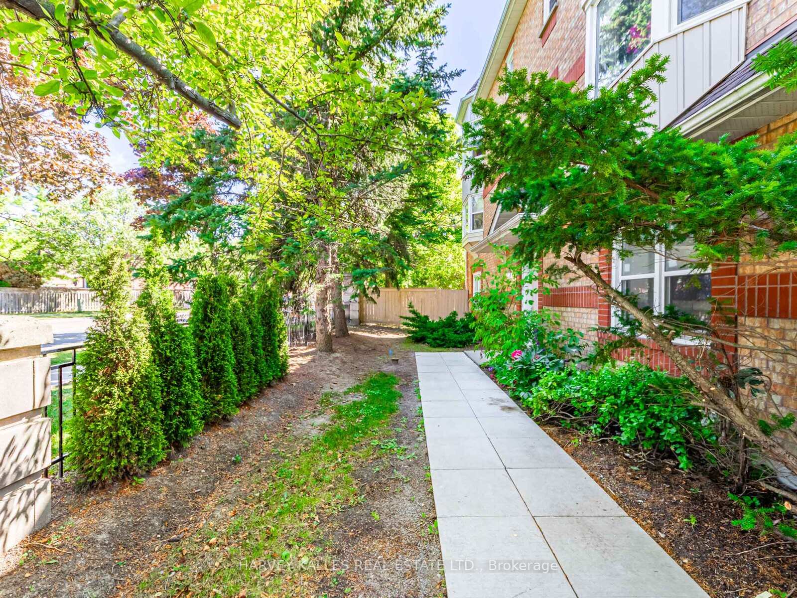 1 Edenbridge Drive